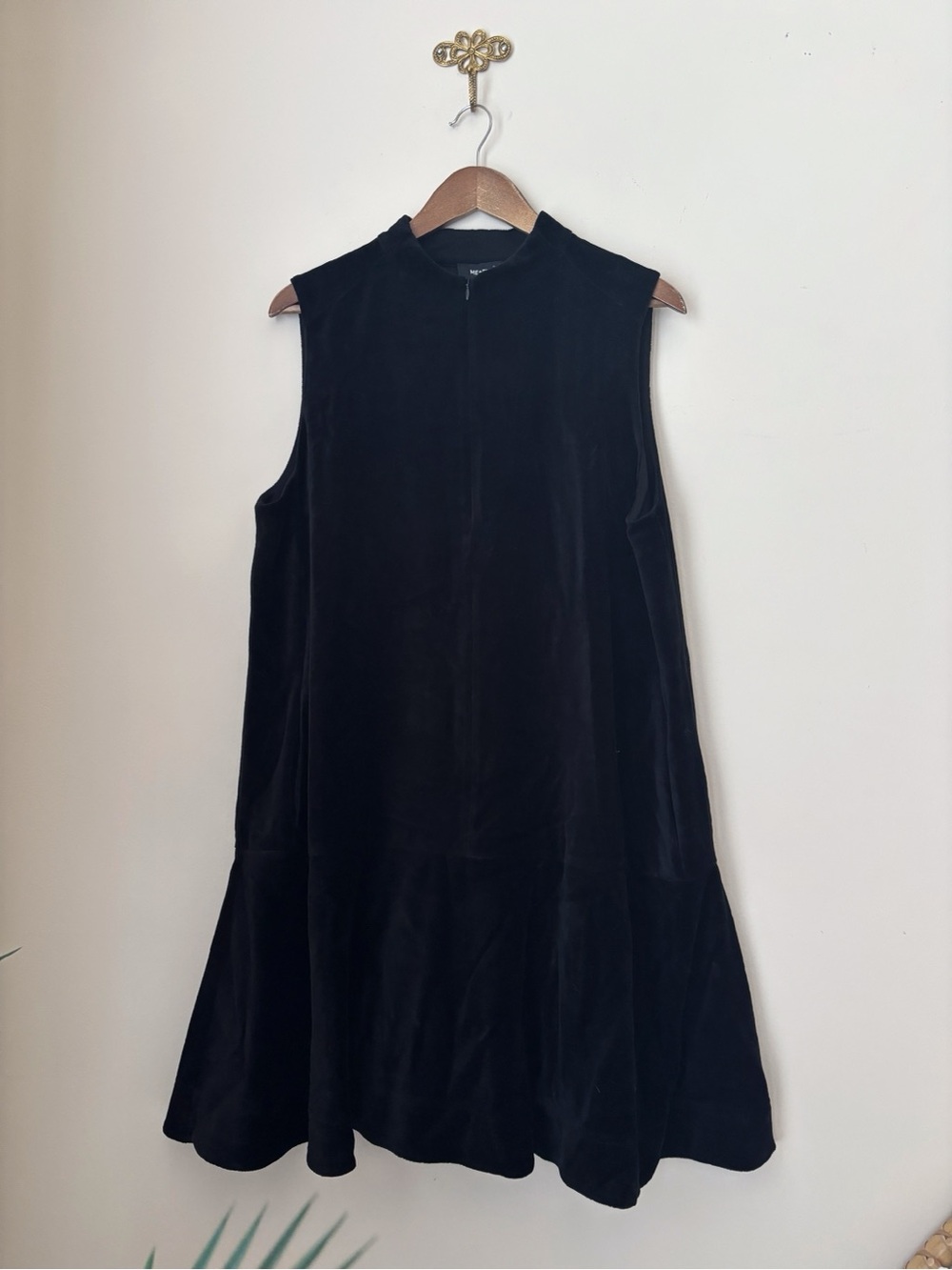 ME+EM Women's Black Sleeveless High Neck Stretch Velour Swing Dress Sz 12 NEW - Picture 2 of 8